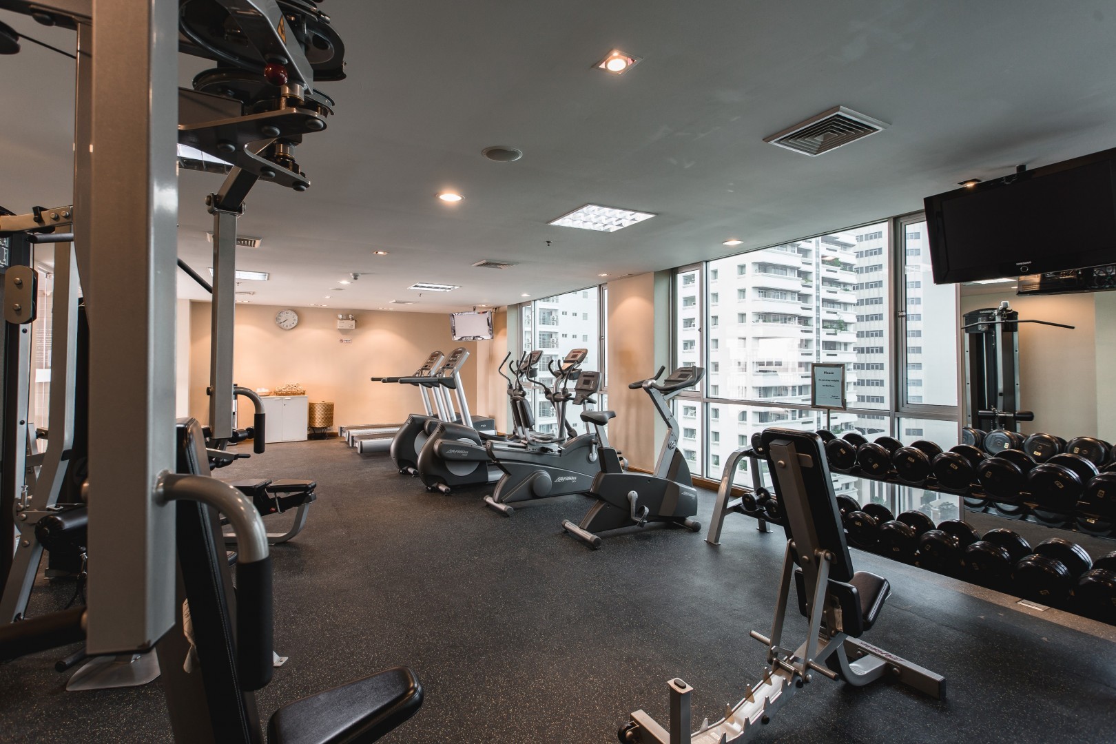 Fitness-centre.jpg