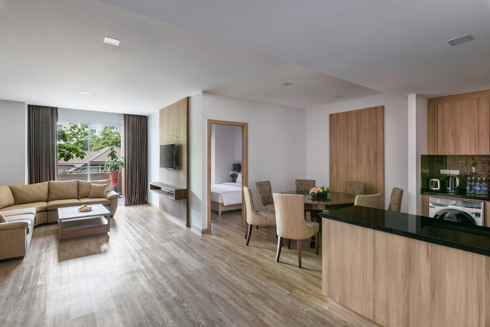 201907 Adelphi Grande Sukhumvit Hotel - Room 401 Living Area and Dining Area.jpg