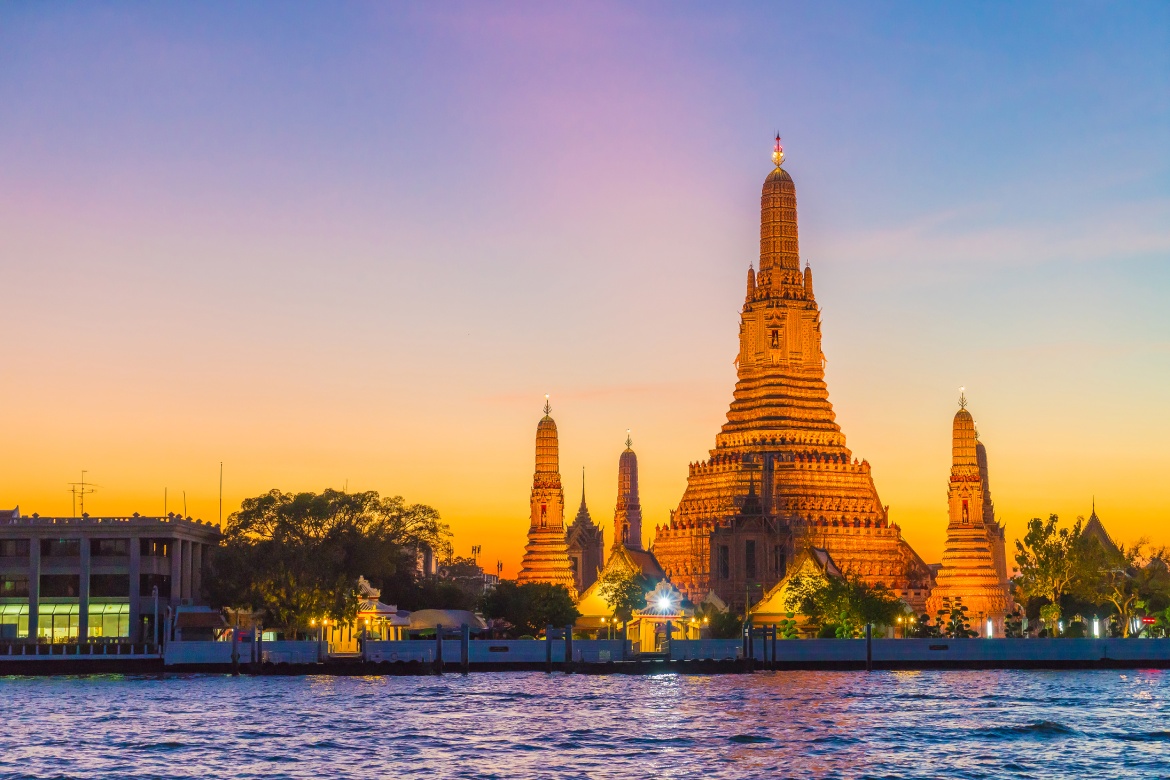 3-Day Bangkok Itinerary from Your Hotel at Adelphi Grande 3-Day Bangkok Itinerary from Your Hotel at Adelphi Grande