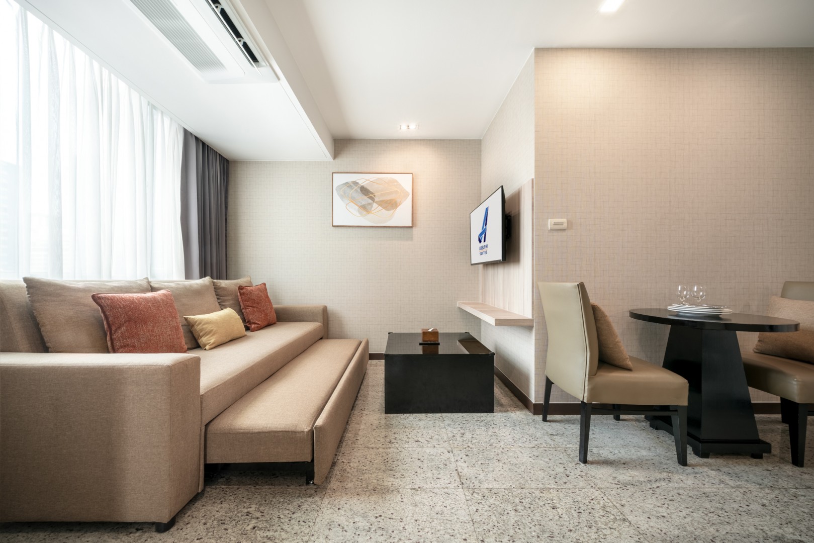 Adelphi-Suite-800x519-2.jpg