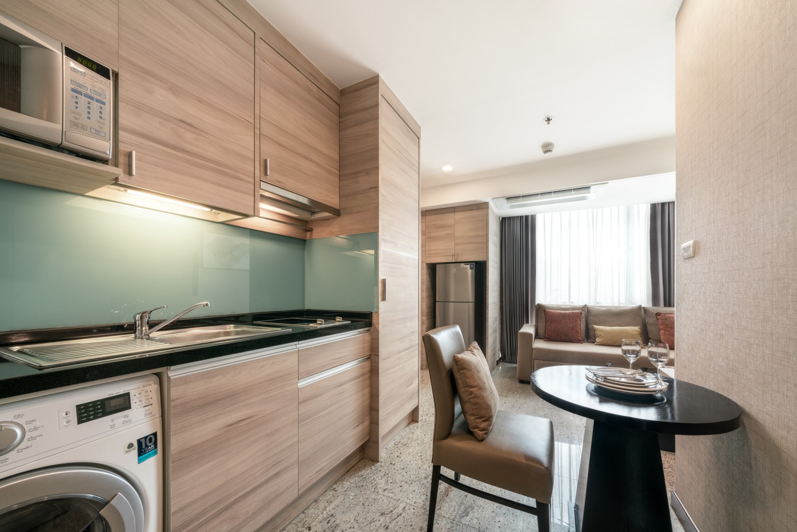 Adelphi-Suite-800x519.jpg