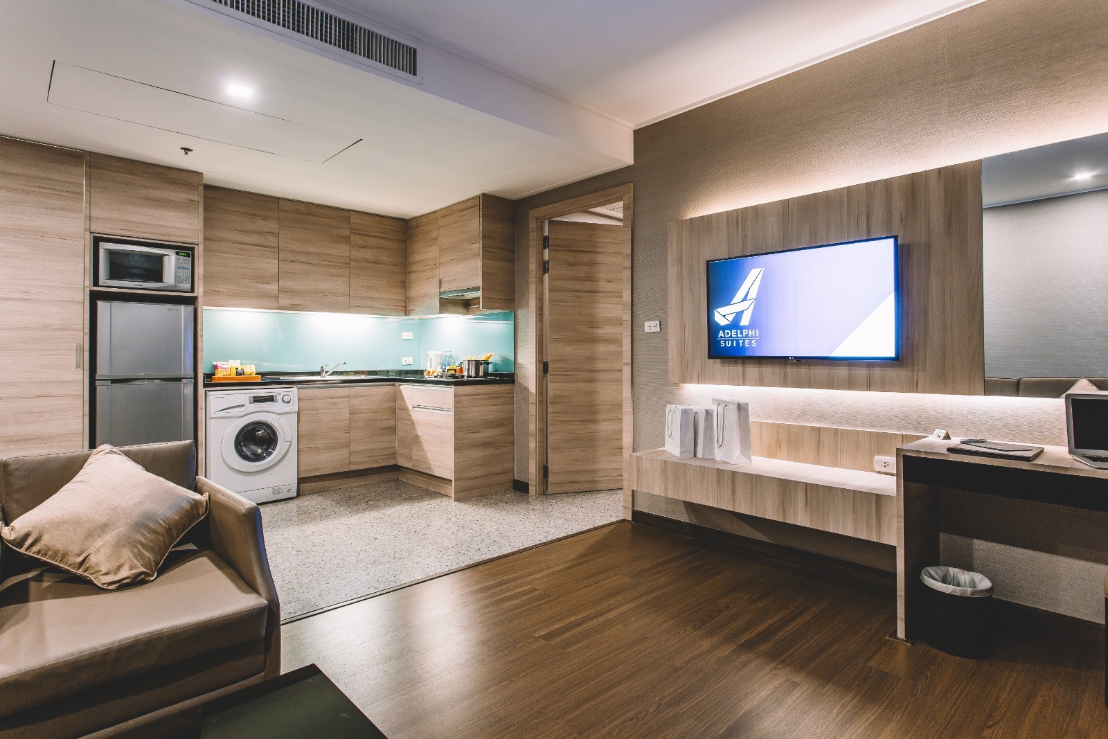 1BR Premier02.jpg